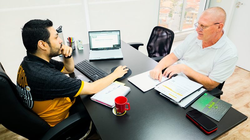 SEGRESP alinha estratégias de comunicação e debate proposta da CCT 2026 com empresários do setor